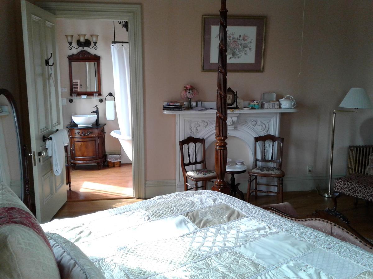 Proctor Mansion Inn Wrentham Esterno foto