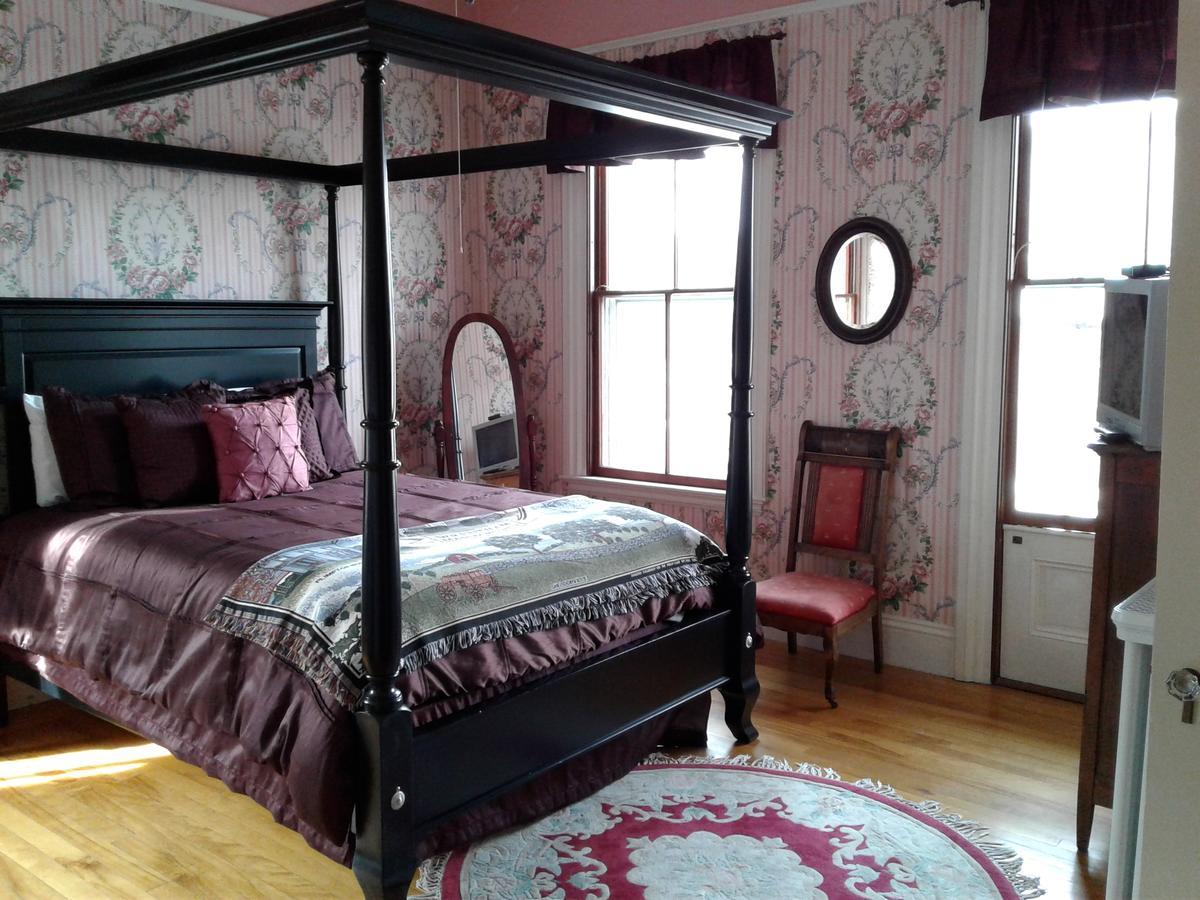 Proctor Mansion Inn Wrentham Esterno foto