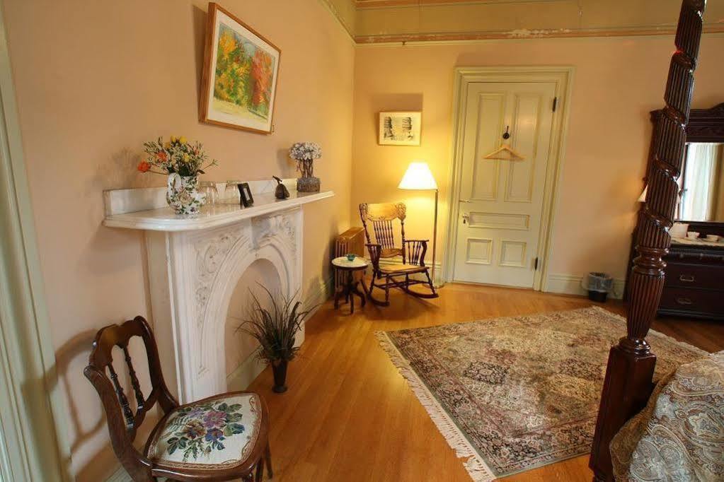 Proctor Mansion Inn Wrentham Esterno foto
